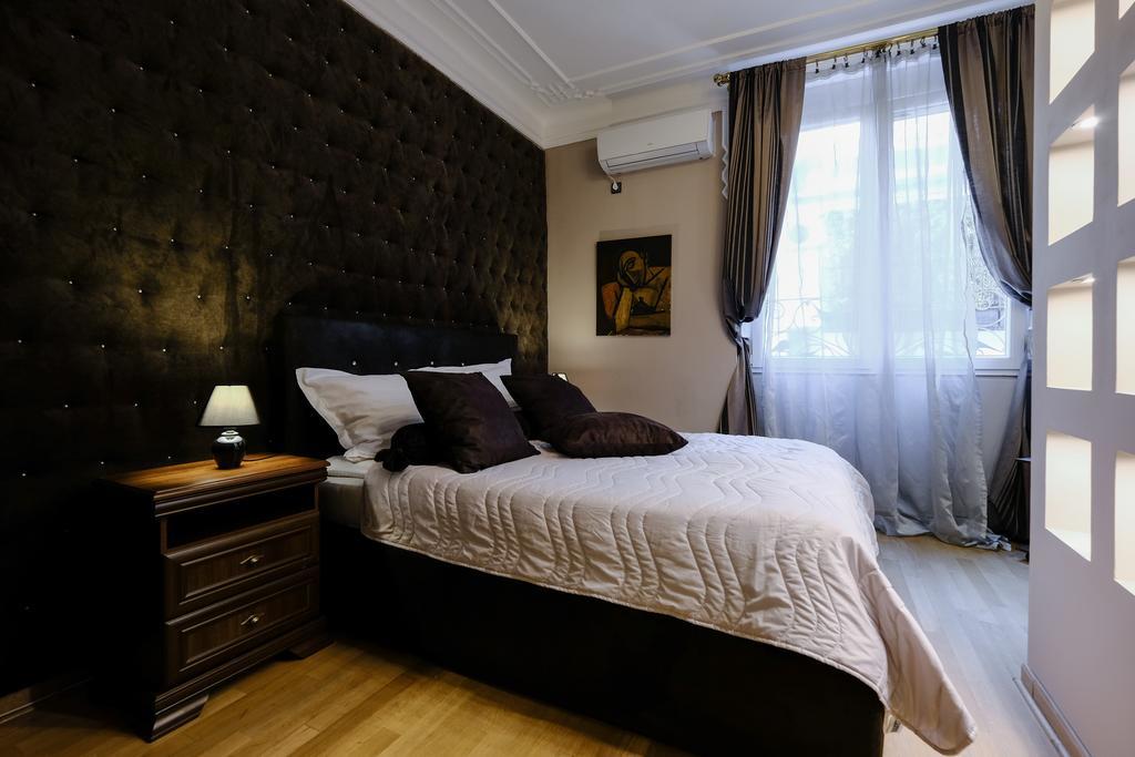 Ben Akiba Luxury Suites Belgrad Exteriör bild