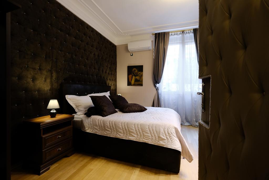 Ben Akiba Luxury Suites Belgrad Exteriör bild